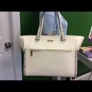 🆕 Kate Spade Parliament Square Brantley Bag